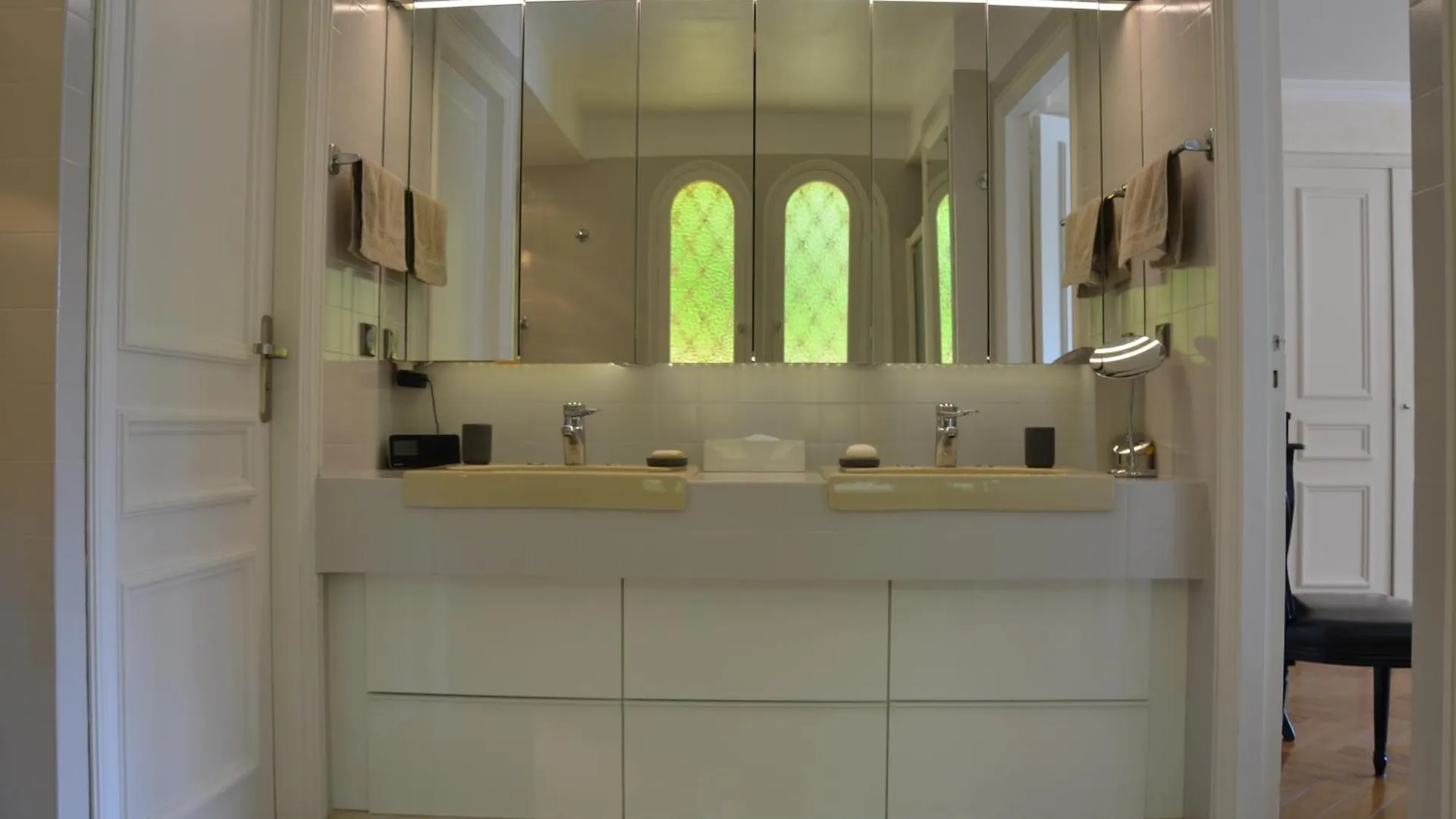 Grande Villa Proche Sophia Avec Magnifique Vue Mer Biot